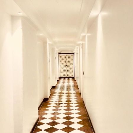 The Pinky Villa - Heritage Boutique Suites Нью-Дели Экстерьер фото