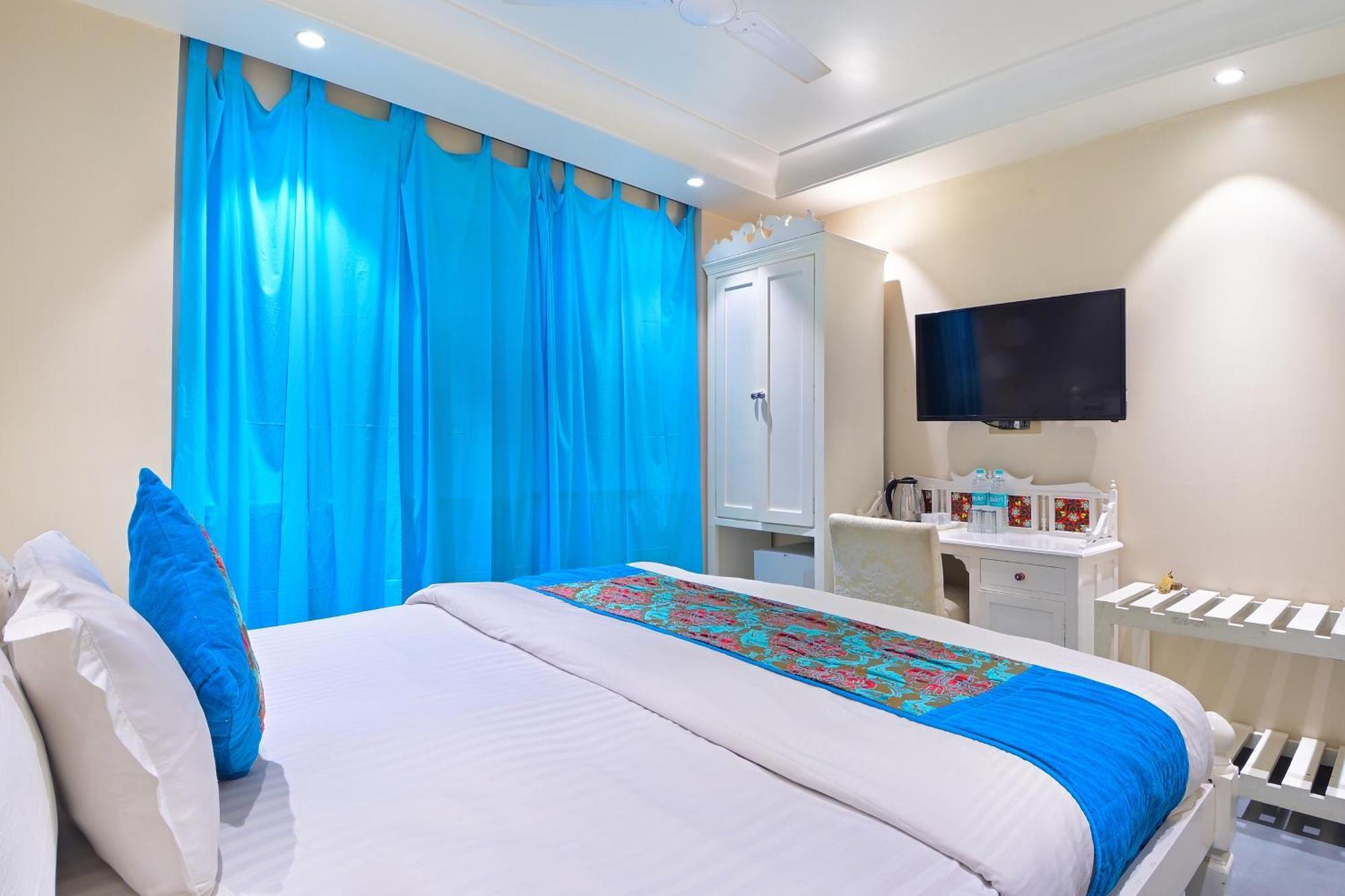 The Pinky Villa - Heritage Boutique Suites Нью-Дели Экстерьер фото