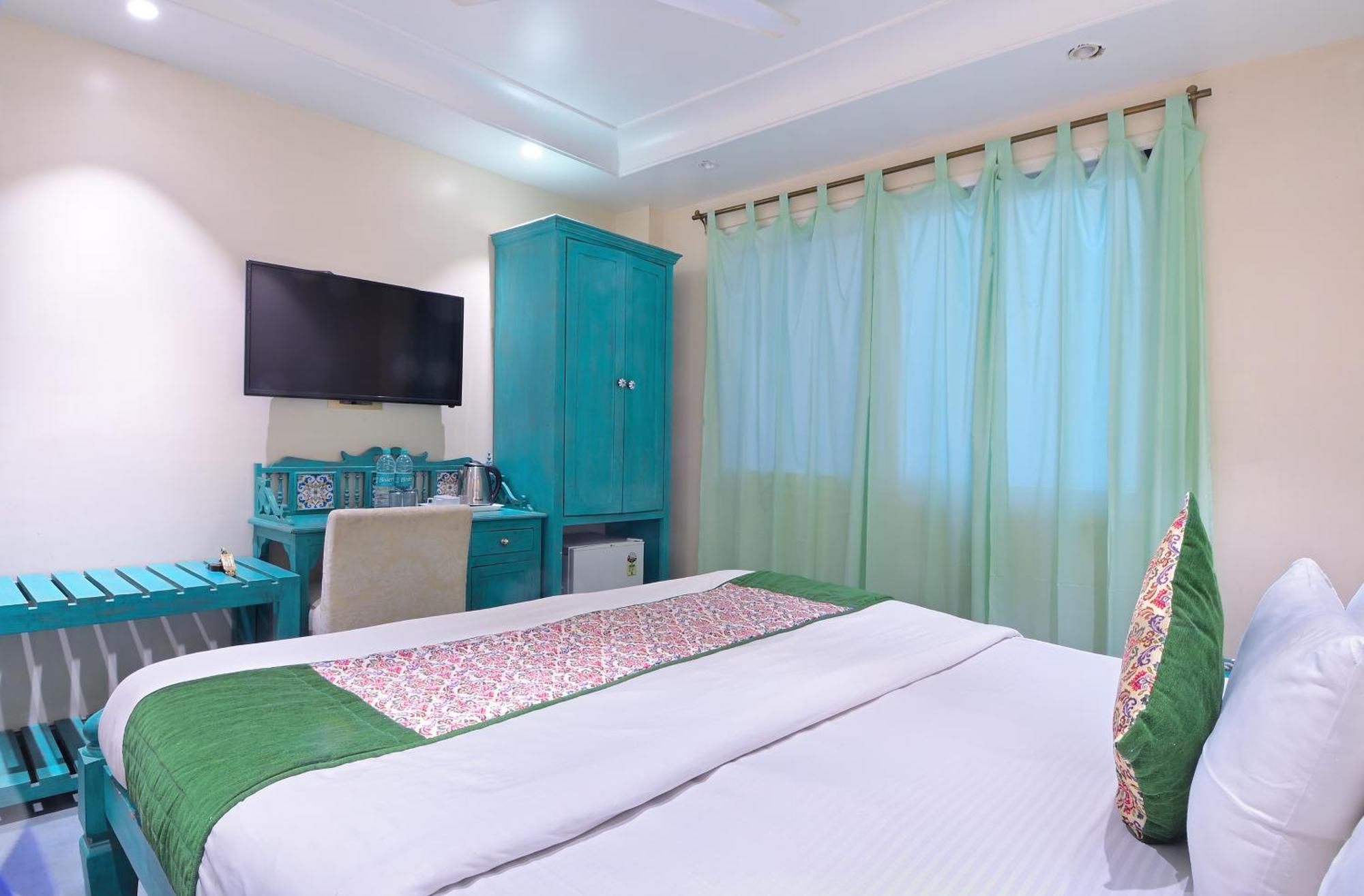 The Pinky Villa - Heritage Boutique Suites Нью-Дели Экстерьер фото