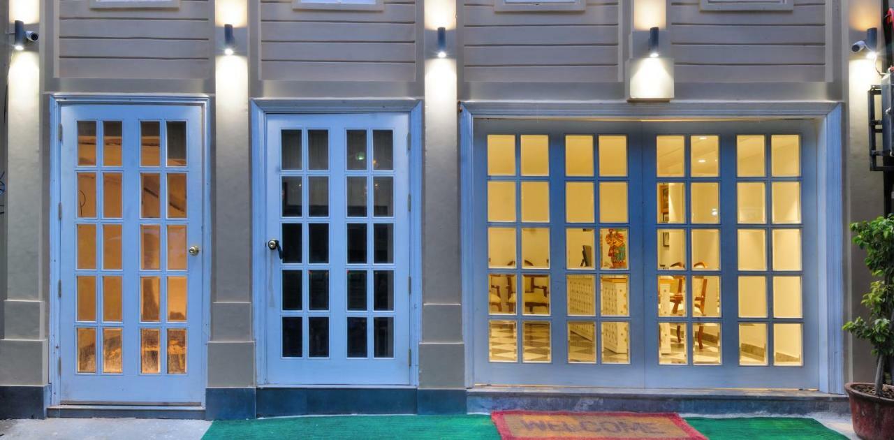 The Pinky Villa - Heritage Boutique Suites Нью-Дели Экстерьер фото